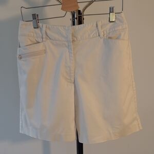 Izod Women's Cream Shorts